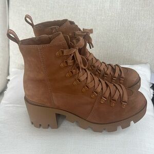 Schutz 7.5 boots